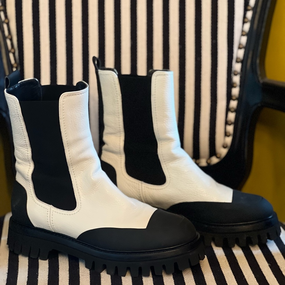 Napoleoni Leather Pull on Boots EU40